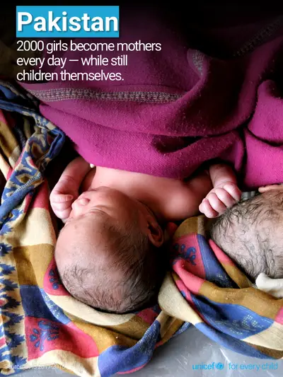 Adolescent motherhood tile for Pakistan, Photo · English